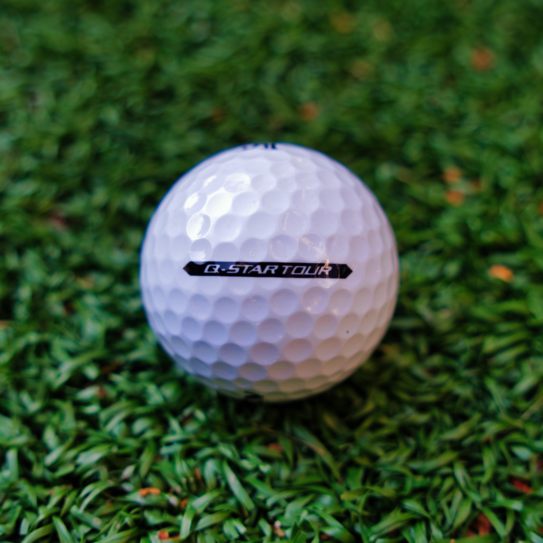 Käytetty Srixon Q Star Tour -golfpallo